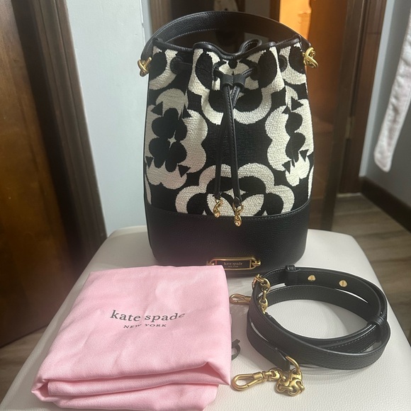 Kate spade Cenille bucket bag - Picture 2 of 4